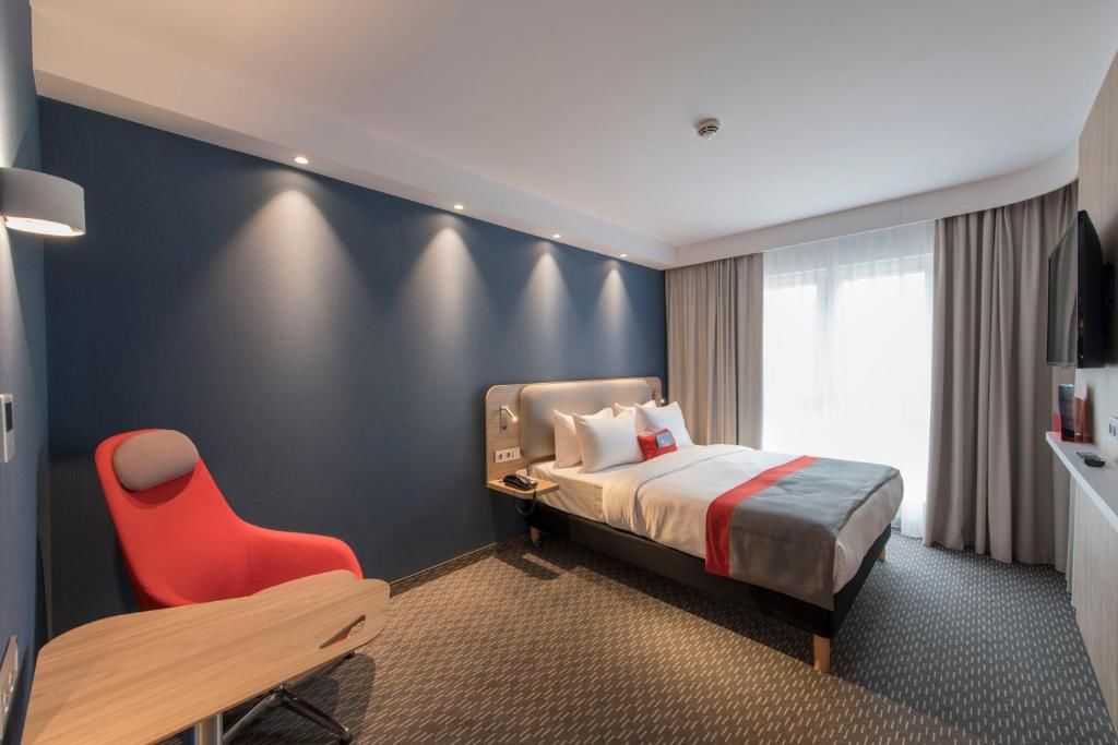 Отель Holiday Inn Express Warsaw - Mokotow Варшава